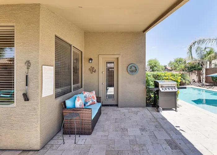 Sunny Getaway W/ Private Pool + Fire Pit! Maricopa
