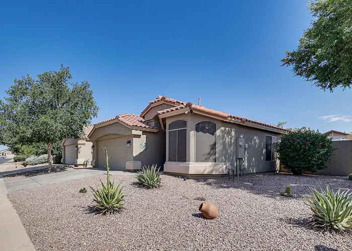 Holiday home Sunny Getaway W/ Private Pool + Fire Pit! *