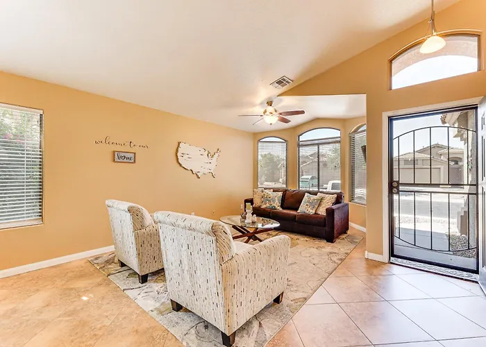 Holiday home Sunny Getaway W/ Private Pool + Fire Pit! *