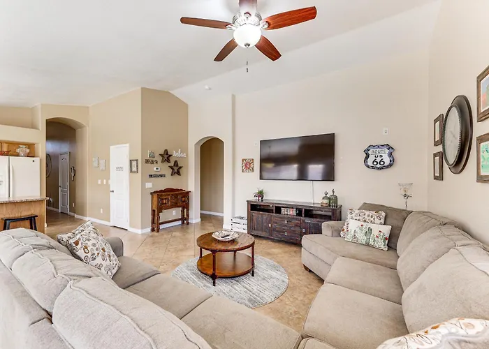 Holiday home Sunny Getaway W/ Private Pool + Fire Pit! Maricopa